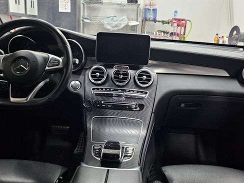 Used 2018 Mercedes-Benz GLC 43 AMG 4MATIC image 10