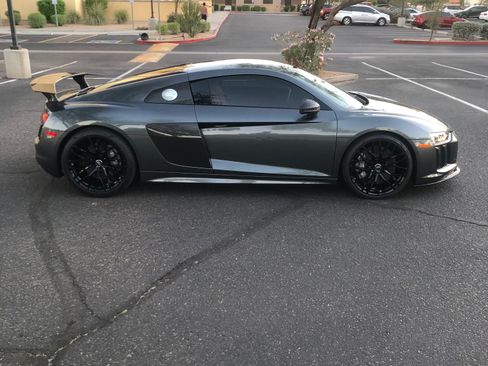 Used 2018 Audi R8 V10 plus image 10