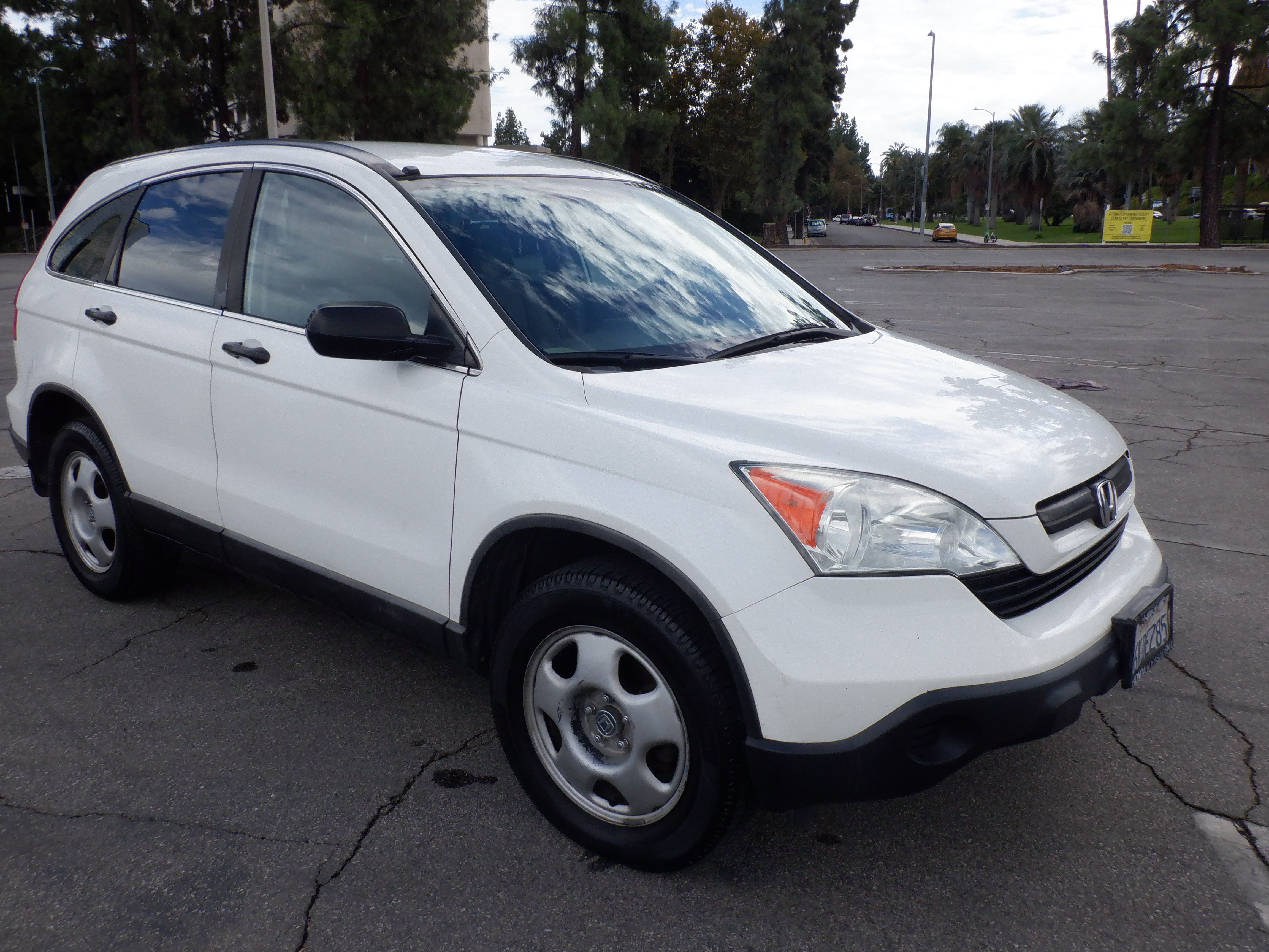 Used 2009 Honda CR-V LX image 1