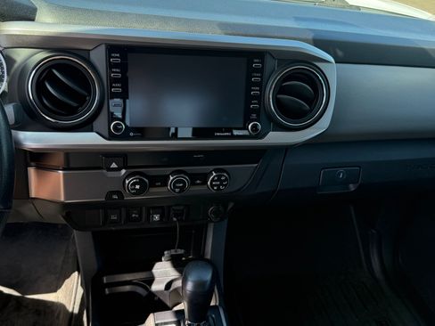 Used 2020 Toyota Tacoma SR5 image 14