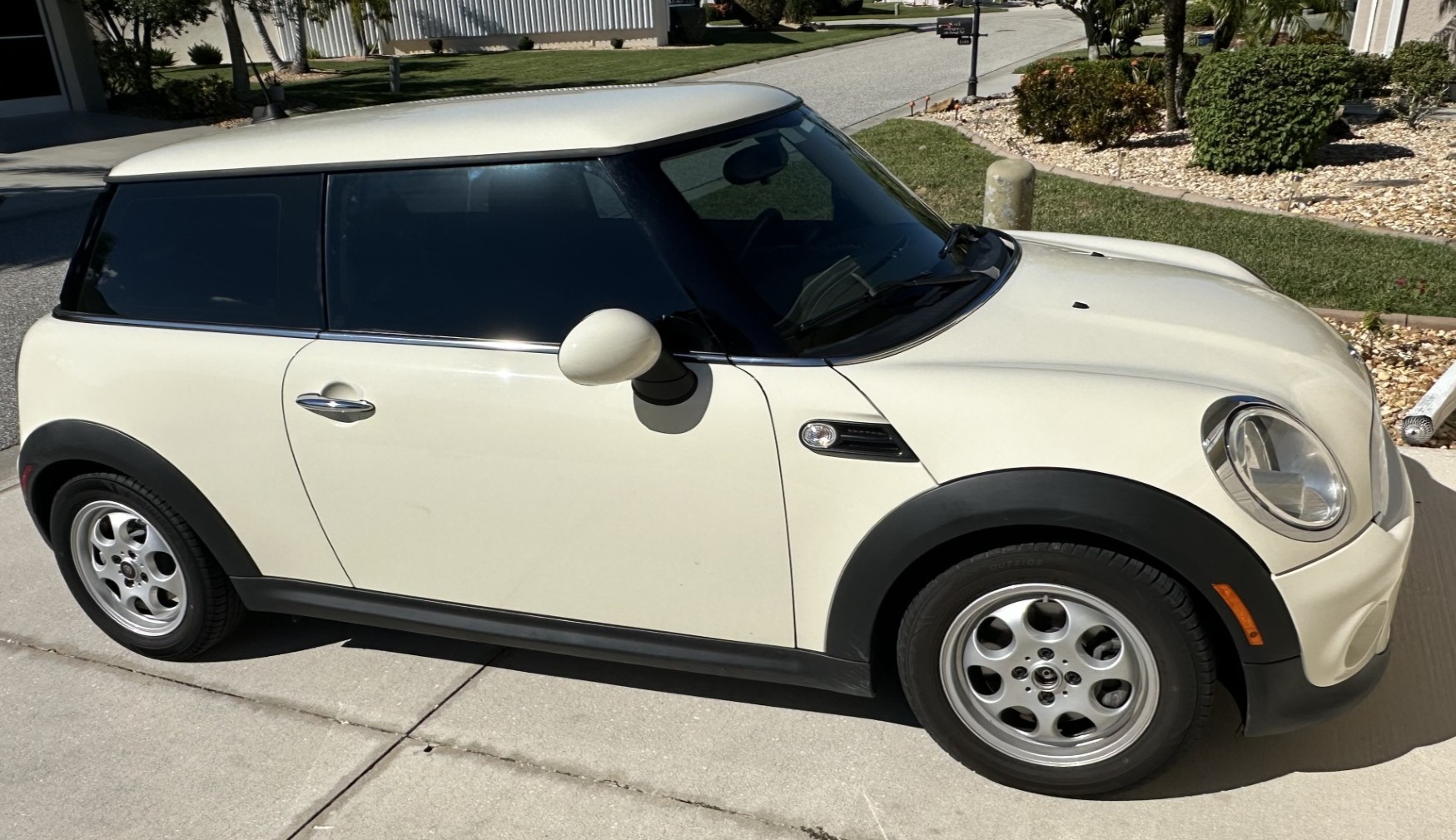 Used 2012 MINI Cooper Hardtop FWD image 4