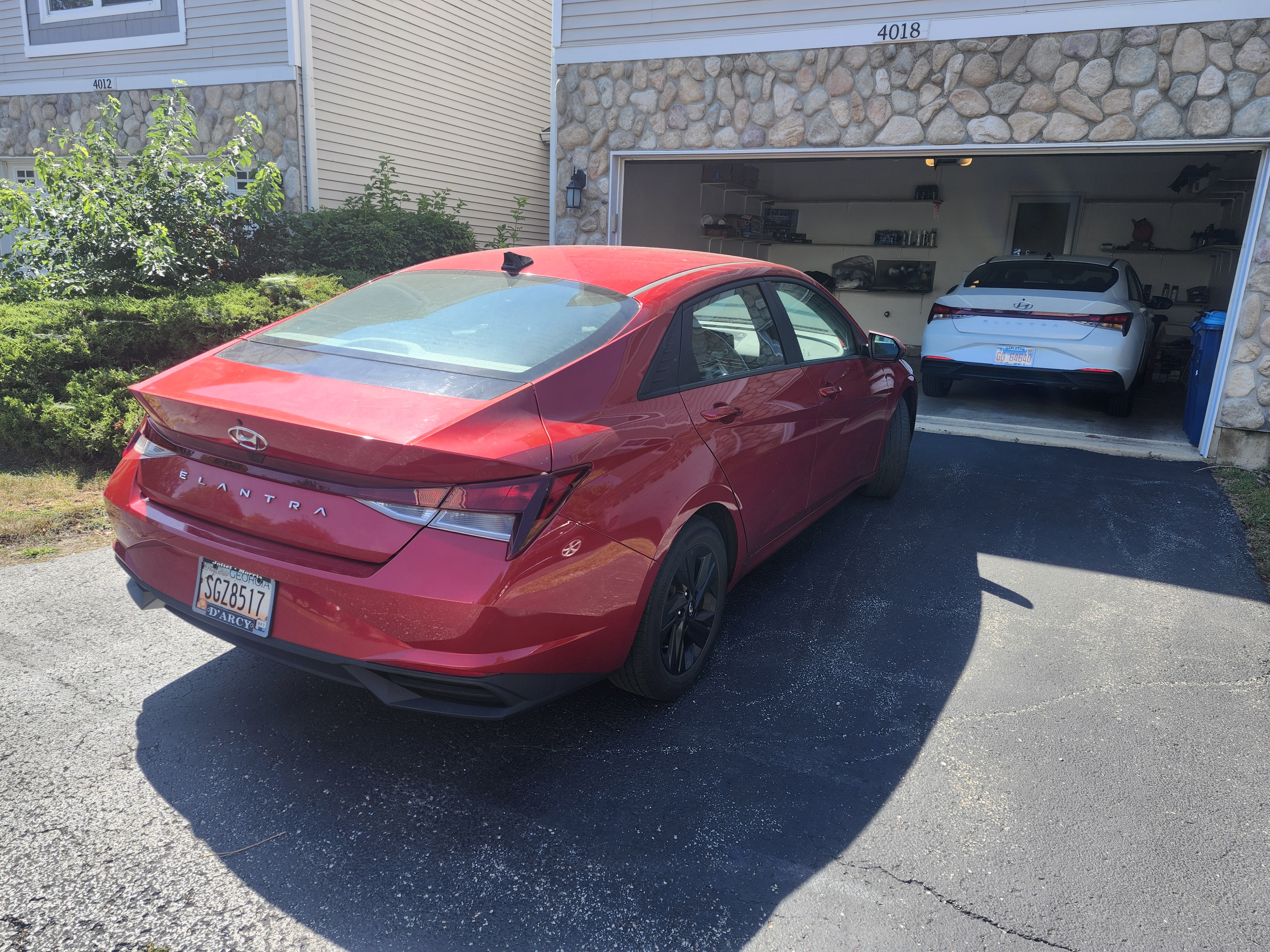 Used 2022 Hyundai Elantra SEL w/ Convenience Package FWD image 5