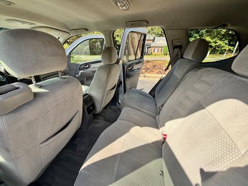 Used 2007 GMC Envoy SLE image 13