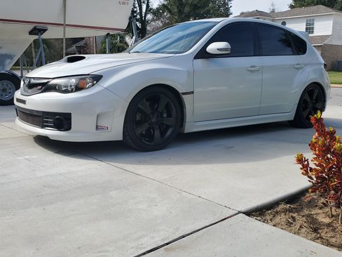 Used 2010 Subaru Impreza WRX STI image 14