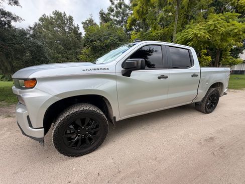 Used 2021 Chevrolet Silverado 1500 Custom AWD/4WD image 6