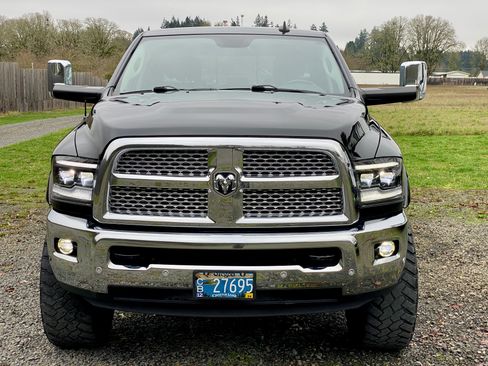 Used 2018 RAM 2500 Laramie image 27