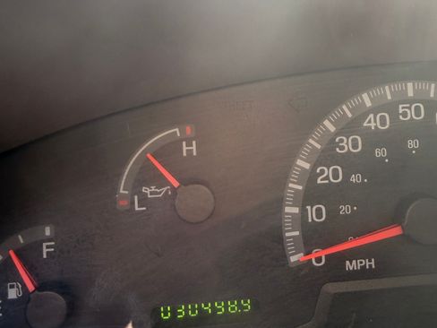 Used 1999 Ford F150 2WD Regular Cab image 18