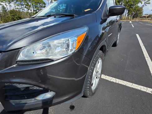 Used 2016 Ford Escape SE image 15