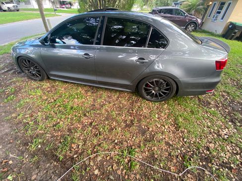 Used 2014 Volkswagen Jetta GLI Autobahn FWD image 9