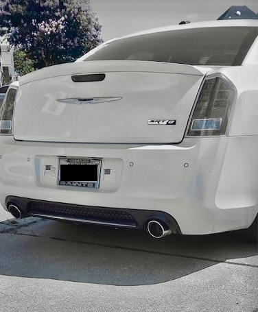 Used 2013 Chrysler 300 SRT8 RWD image 2