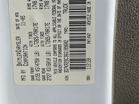 Used 2006 Dodge Ram 2500 Truck SLT image 11