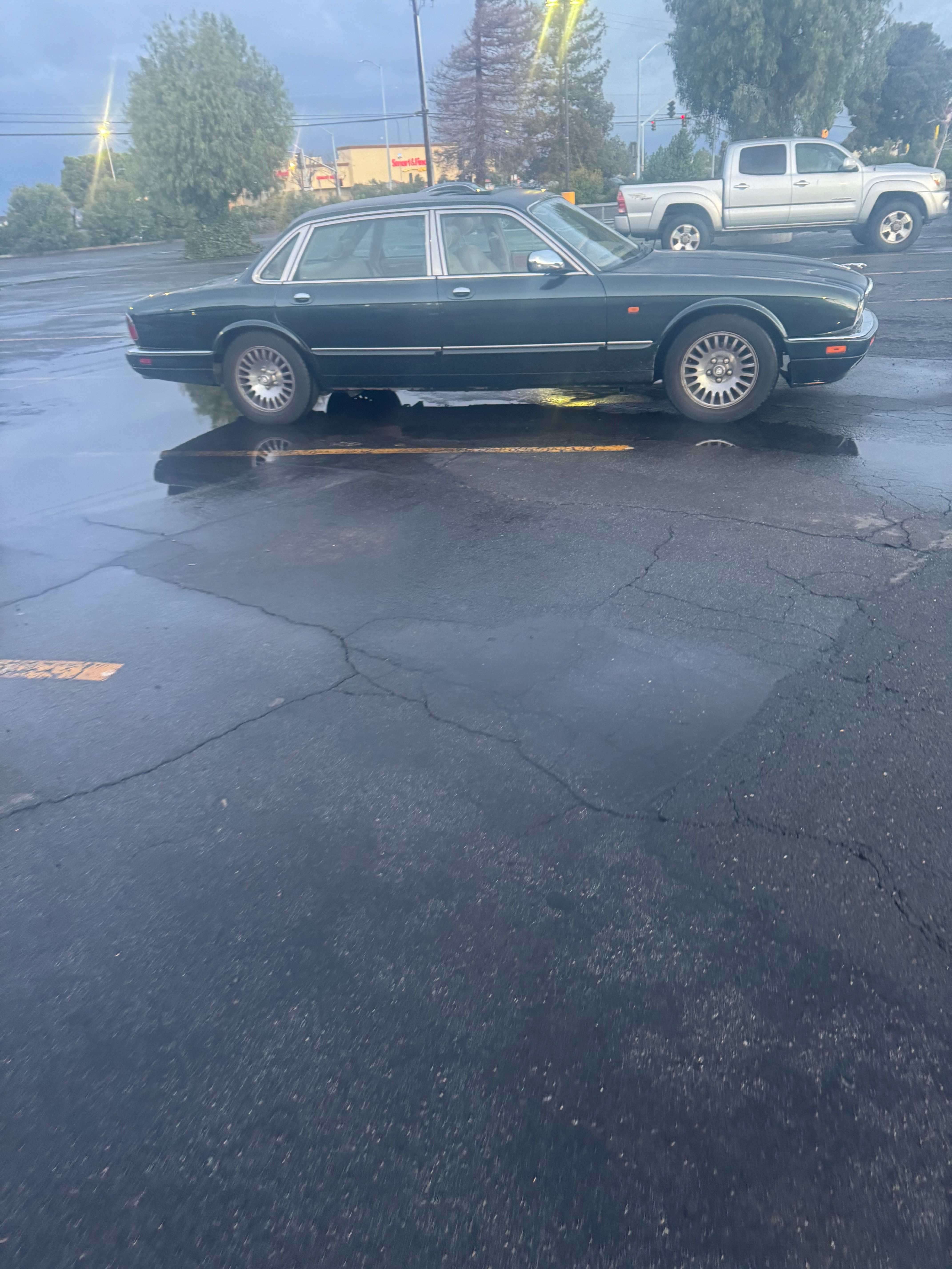 Used 1996 Jaguar XJ Vanden Plas RWD image 6
