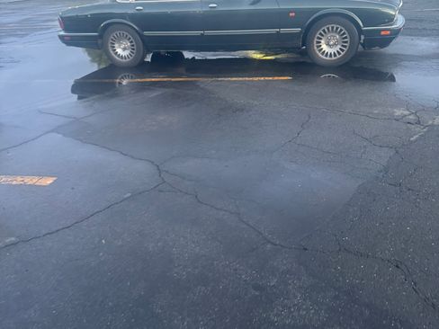 Used 1996 Jaguar XJ Vanden Plas RWD image 6