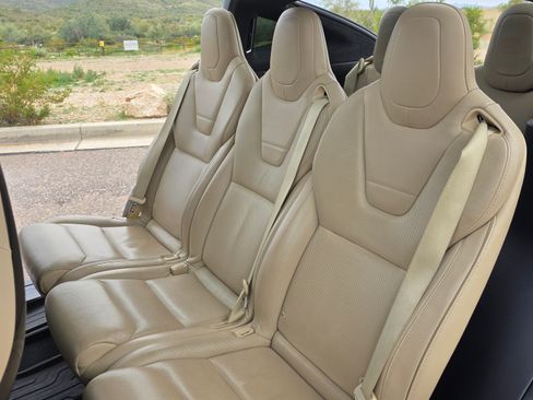 Used 2016 Tesla Model X P90D image 10