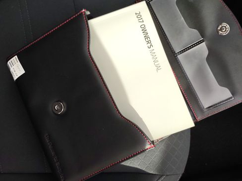 Used 2017 Kia Sorento L image 22