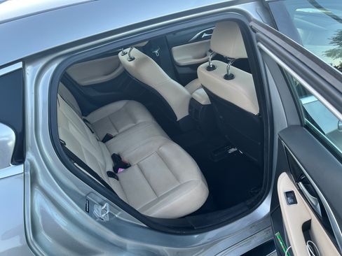 Used 2018 INFINITI QX30 image 5