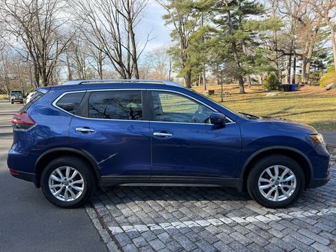 Used 2019 Nissan Rogue S w/ Special Edition Package image 9