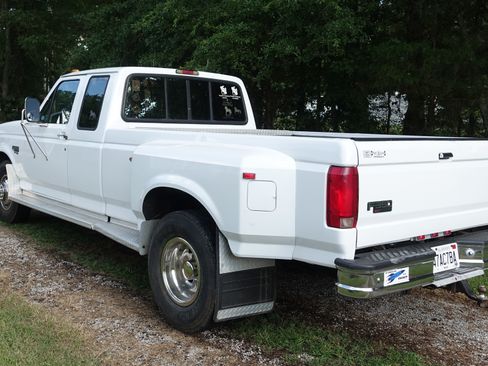 Used 1997 Ford F350 2WD SuperCab DRW image 13
