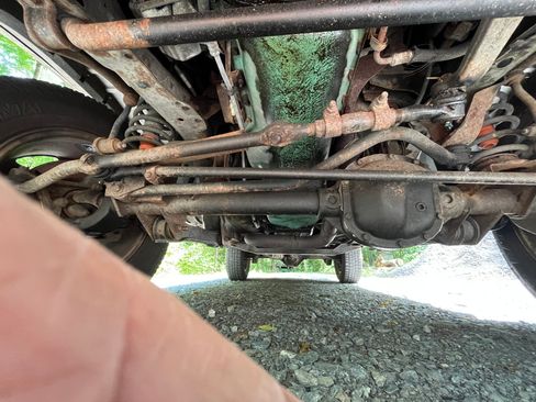 Used 2000 Jeep Cherokee Classic AWD/4WD image 8