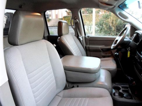 Used 2007 Dodge Ram 2500 Truck ST image 17