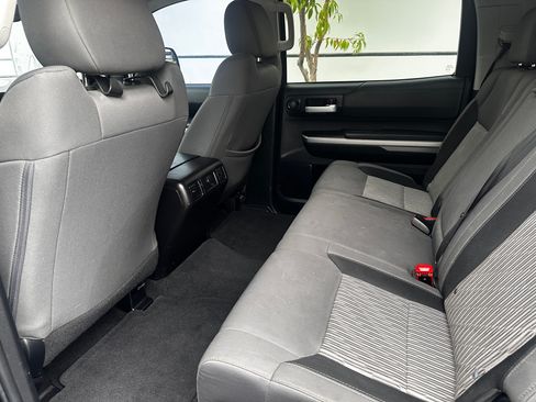 Used 2016 Toyota Tundra SR5 w/ SR5 Upgrade Package image 11