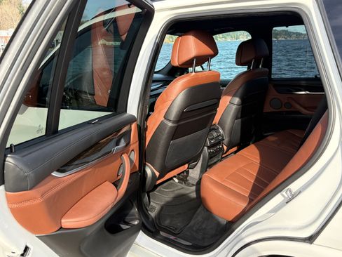 Used 2015 BMW X5 xDrive50i image 32