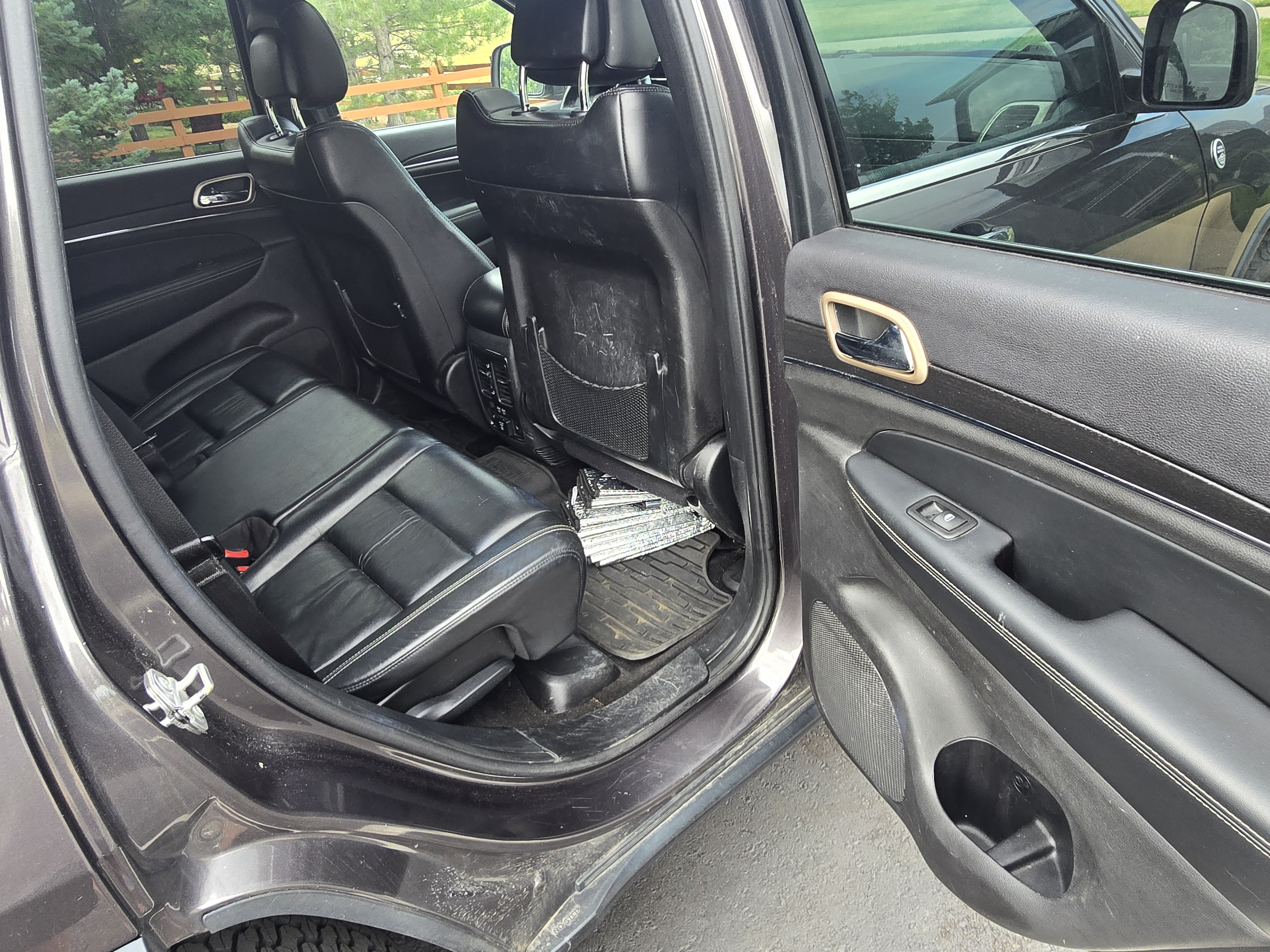Used 2015 Jeep Grand Cherokee Limited AWD/4WD image 8