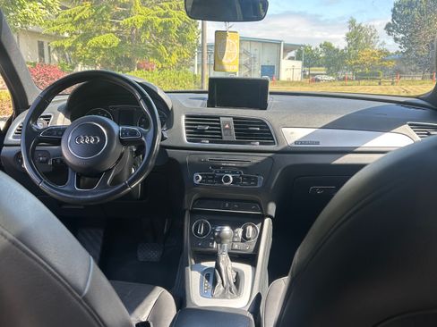 Used 2018 Audi Q3 2.0T Premium AWD/4WD image 21