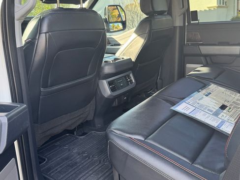 Used 2024 Ford F250 Lariat w/ Sport Appearance Package image 9