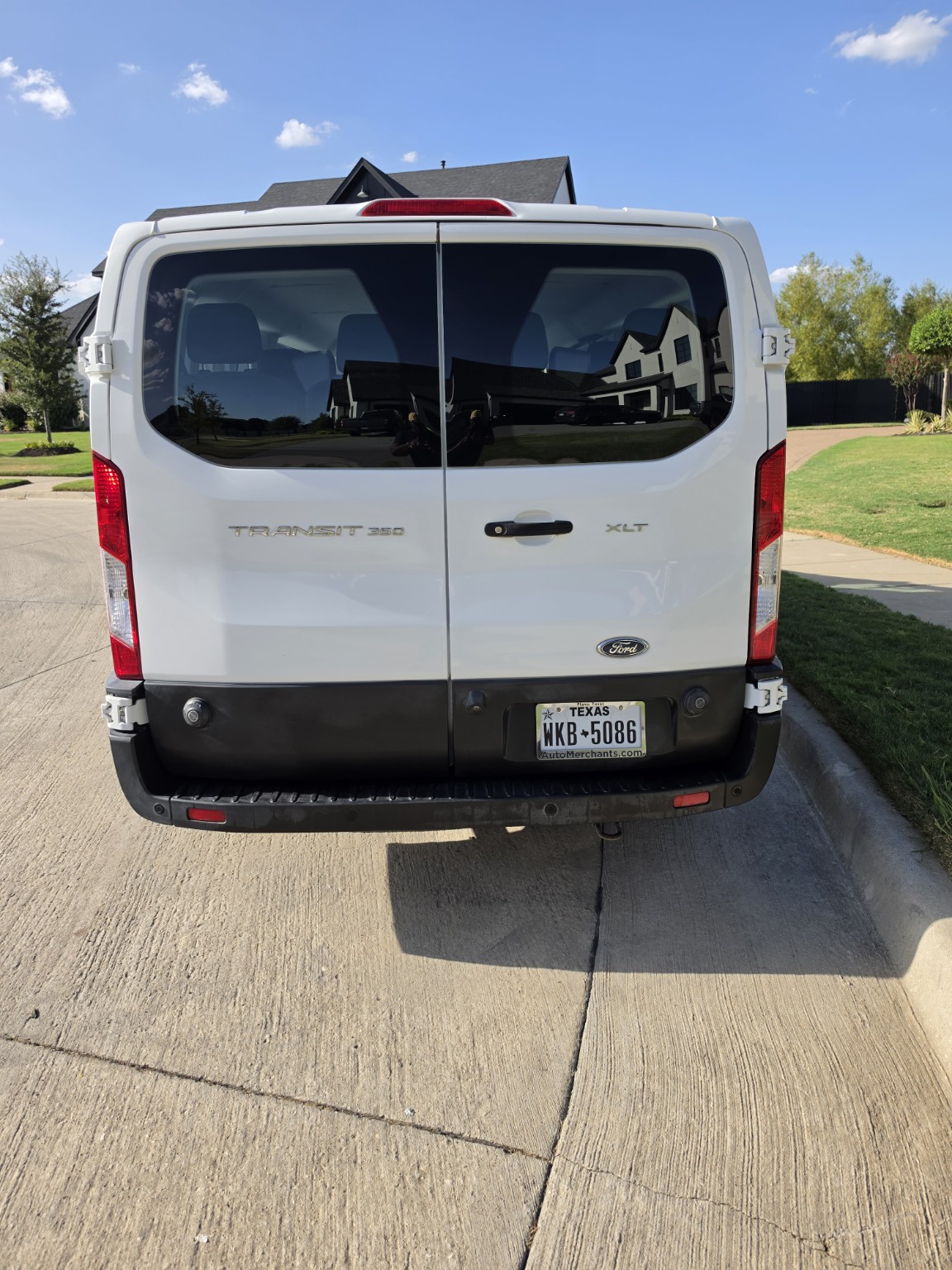 Used 2020 Ford Transit 350 XLT RWD image 4