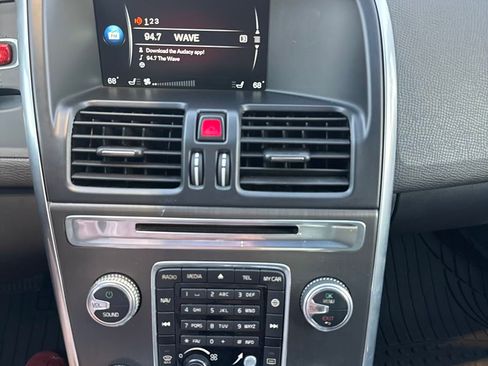 Used 2015 Volvo XC60 T6 image 13
