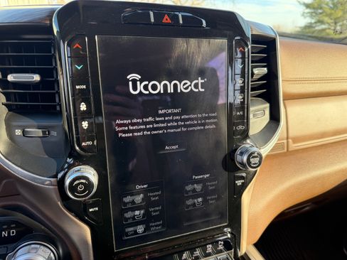 Used 2019 RAM 2500 Laramie image 15