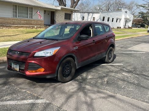 Used 2015 Ford Escape S image 1