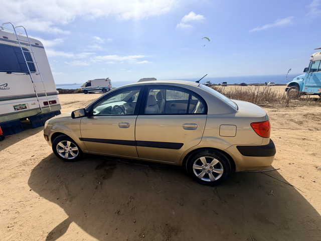 Used 2007 Kia Rio LX FWD image 1
