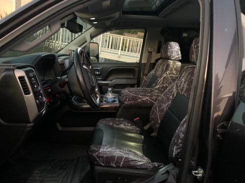 Used 2015 GMC Sierra 2500 Denali w/ Duramax Plus Package image 9