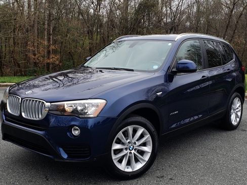 Used 2017 BMW X3 xDrive28i image 2