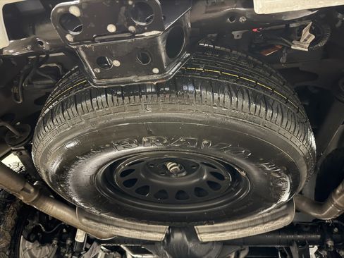 Used 2023 Chevrolet Silverado 1500 RST w/ Redline Edition image 20