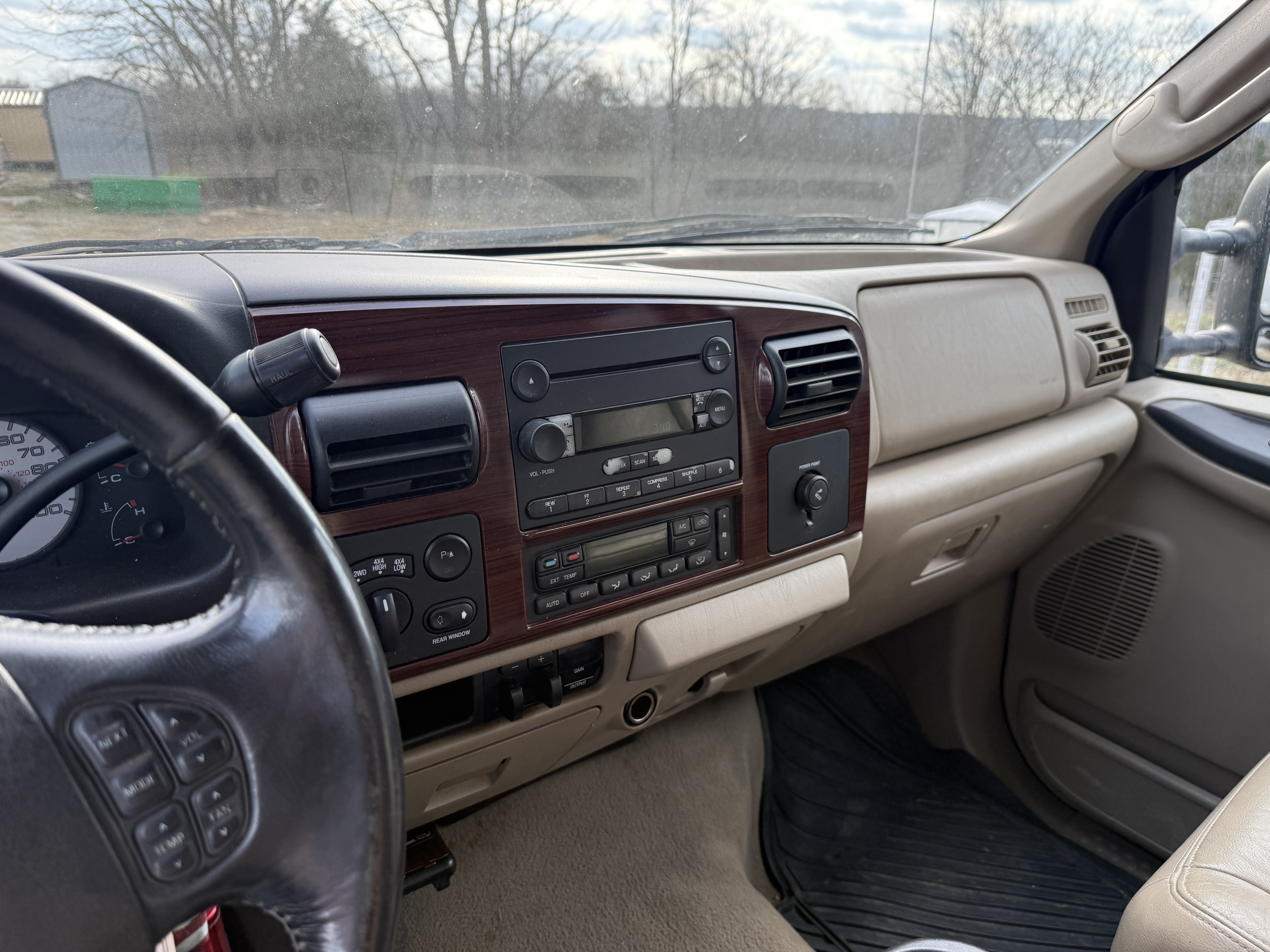 Used 2005 Ford F350 Lariat AWD/4WD image 13