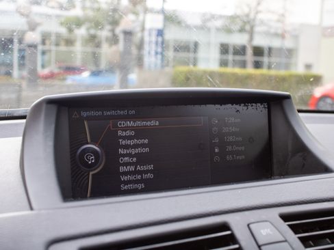 Used 2011 BMW 128i Coupe image 8