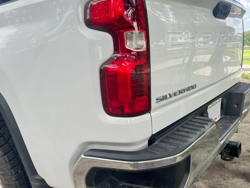 Used 2022 Chevrolet Silverado 2500 LT w/ Convenience Package AWD/4WD image 27