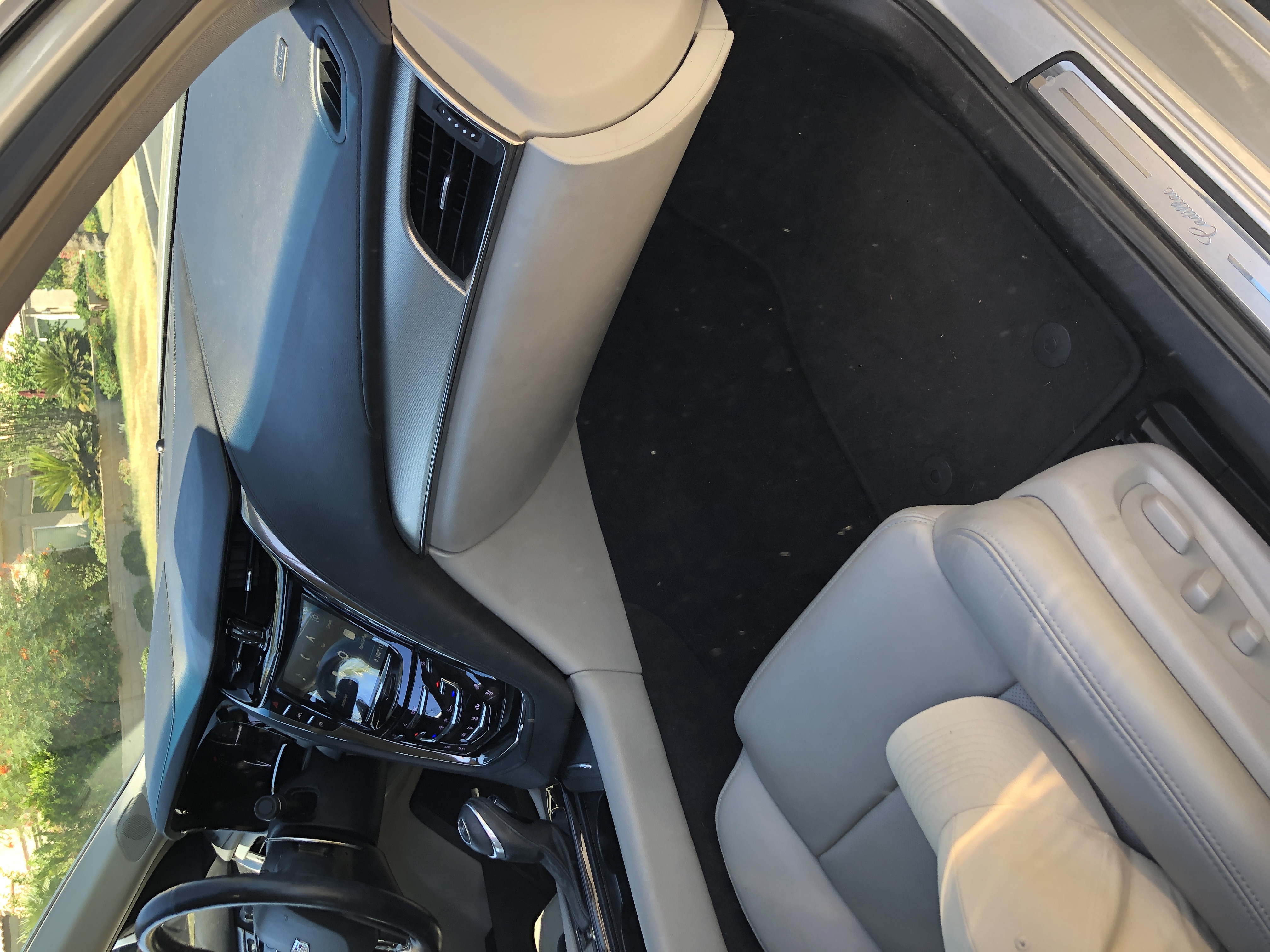 Used 2019 Cadillac CTS Luxury RWD image 6