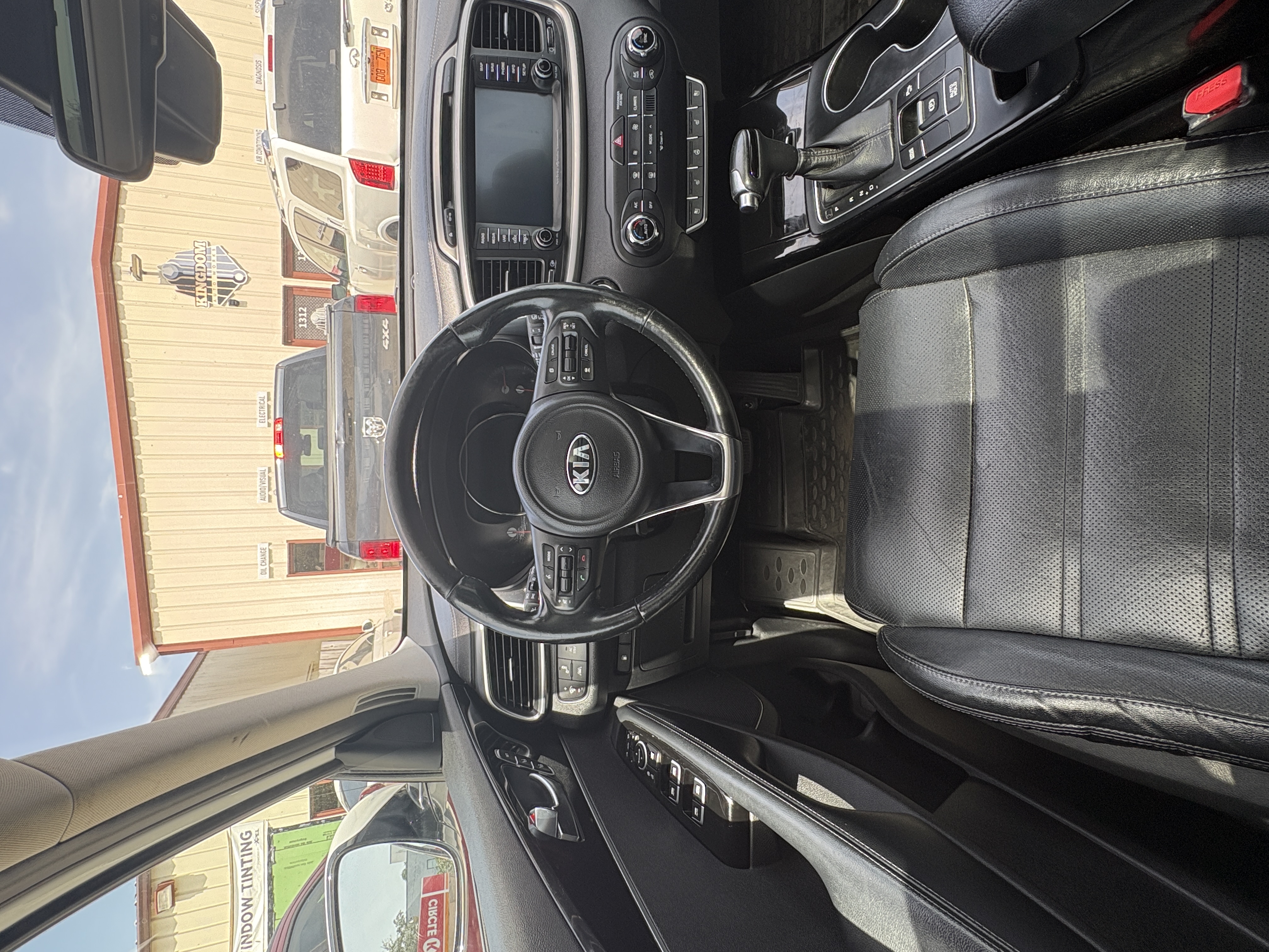 Used 2017 Kia Sorento SX FWD image 12