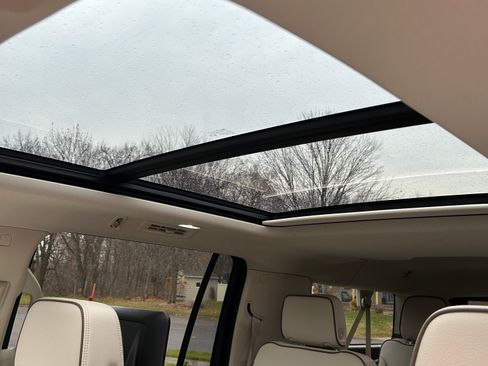 Used 2024 GMC Yukon XL Denali w/ Max Trailering Package image 15