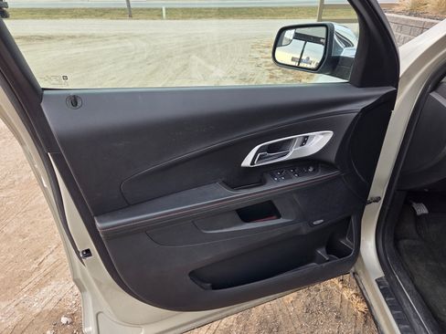 Used 2014 Chevrolet Equinox LTZ image 16