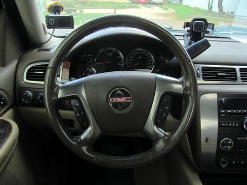 Used 2007 GMC Sierra 3500 SLT w/ Convenience Package image 11