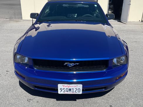 Used 2005 Ford Mustang Premium RWD image 10