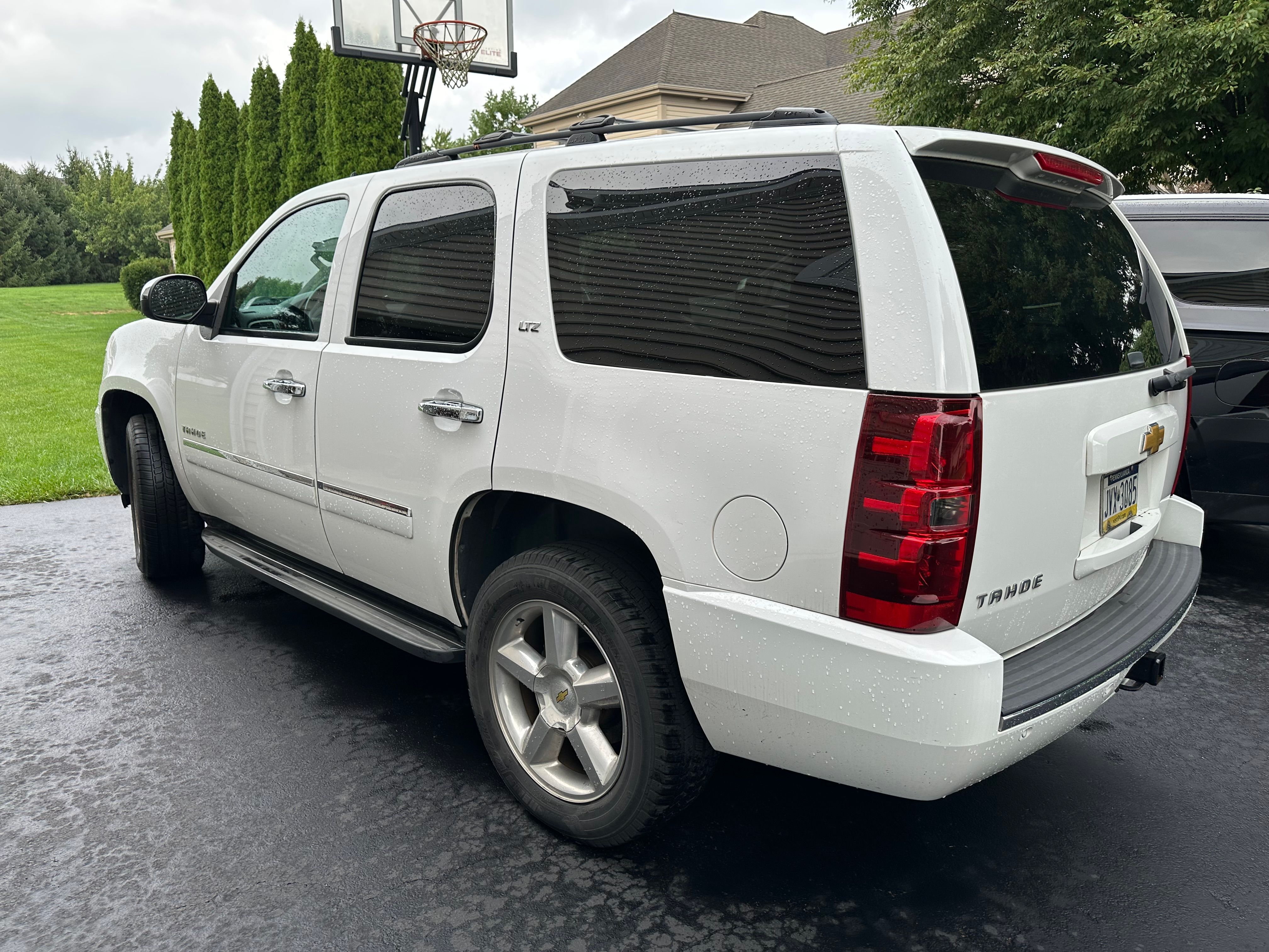 Used 2014 Chevrolet Tahoe LTZ AWD/4WD image 2