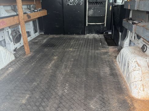 Used 2018 Ford Transit 250 130 Low Roof w/ Exterior Upgrade Package image 1