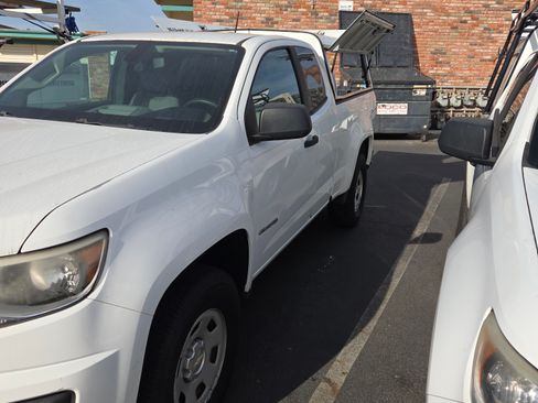 Used 2016 Chevrolet Colorado W/T w/ WT Convenience Package image 10