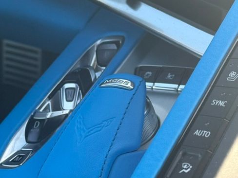 Used 2021 Chevrolet Corvette Stingray Premium Cpe w/ Z51 Performance Package RWD image 9